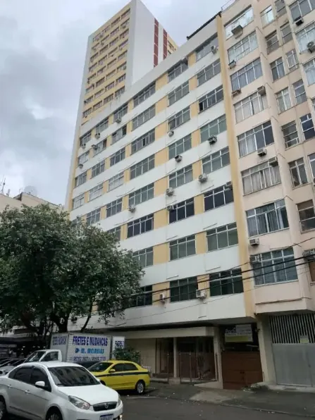 Fachada do Edifício George Town, em Laranjeiras, após obra da Porti Engenharia