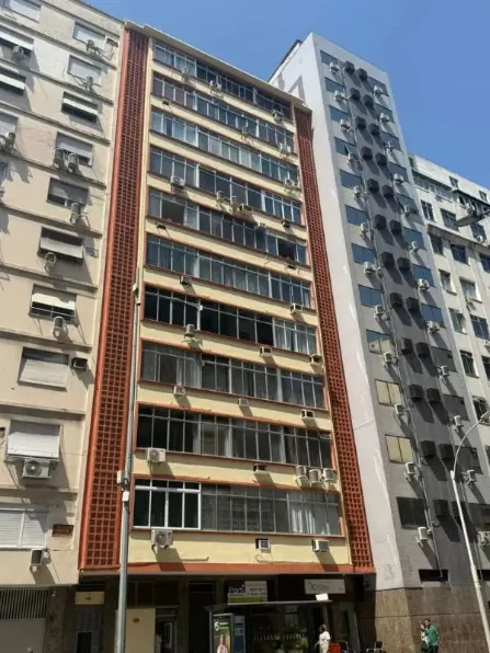 Fachada do Edifício Ocapiá, em Copacabana, após obra da Porti Engenharia