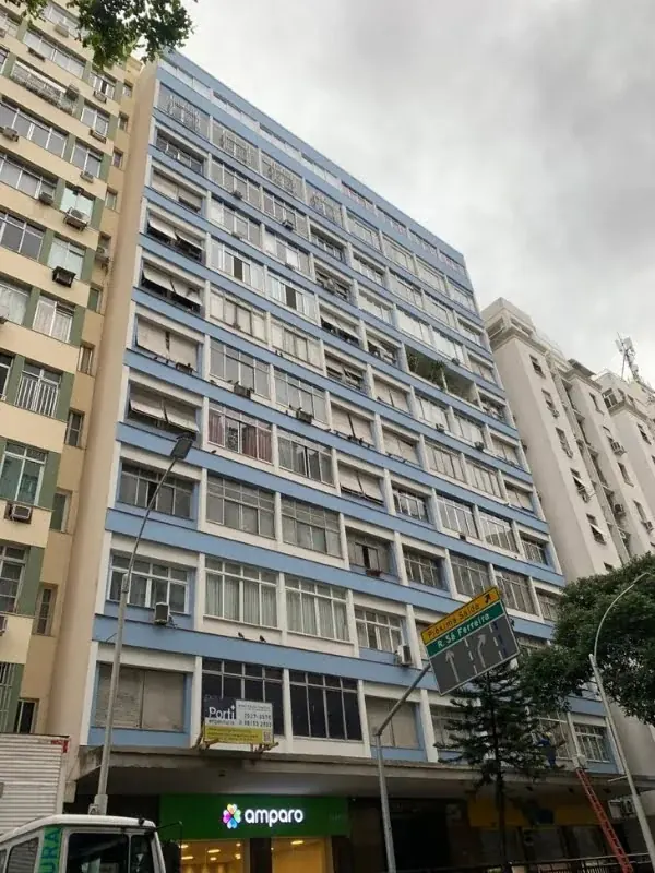 Fachada do Edifício Safira, em Copacabana, recuperada pela Porti